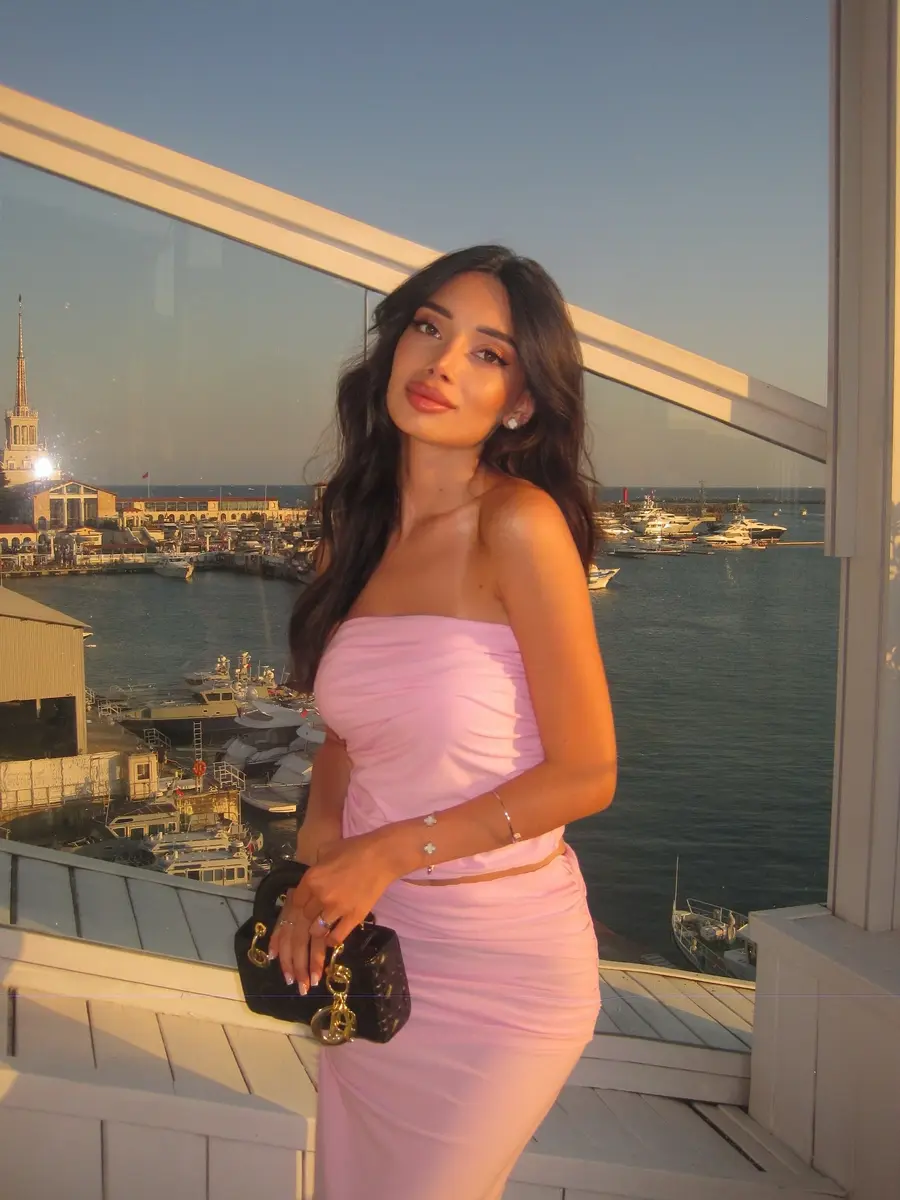 Аделина эскорт в городе Москва