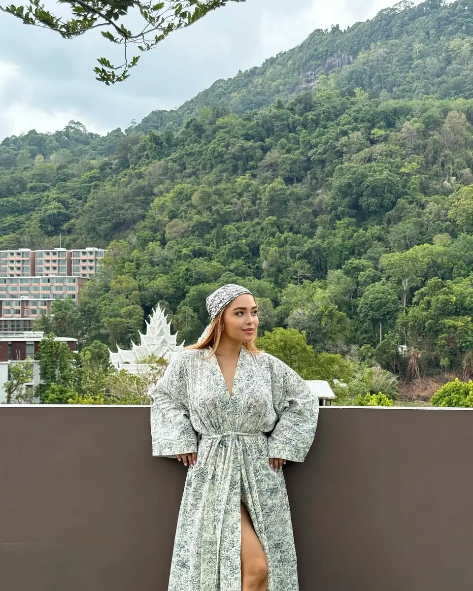 Акнур эскорт в городе Москва