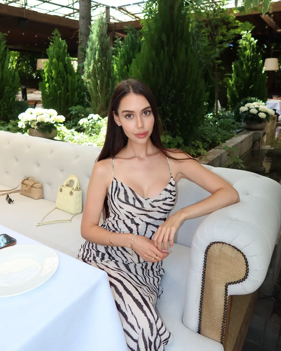 Илона эскорт в городе Москва