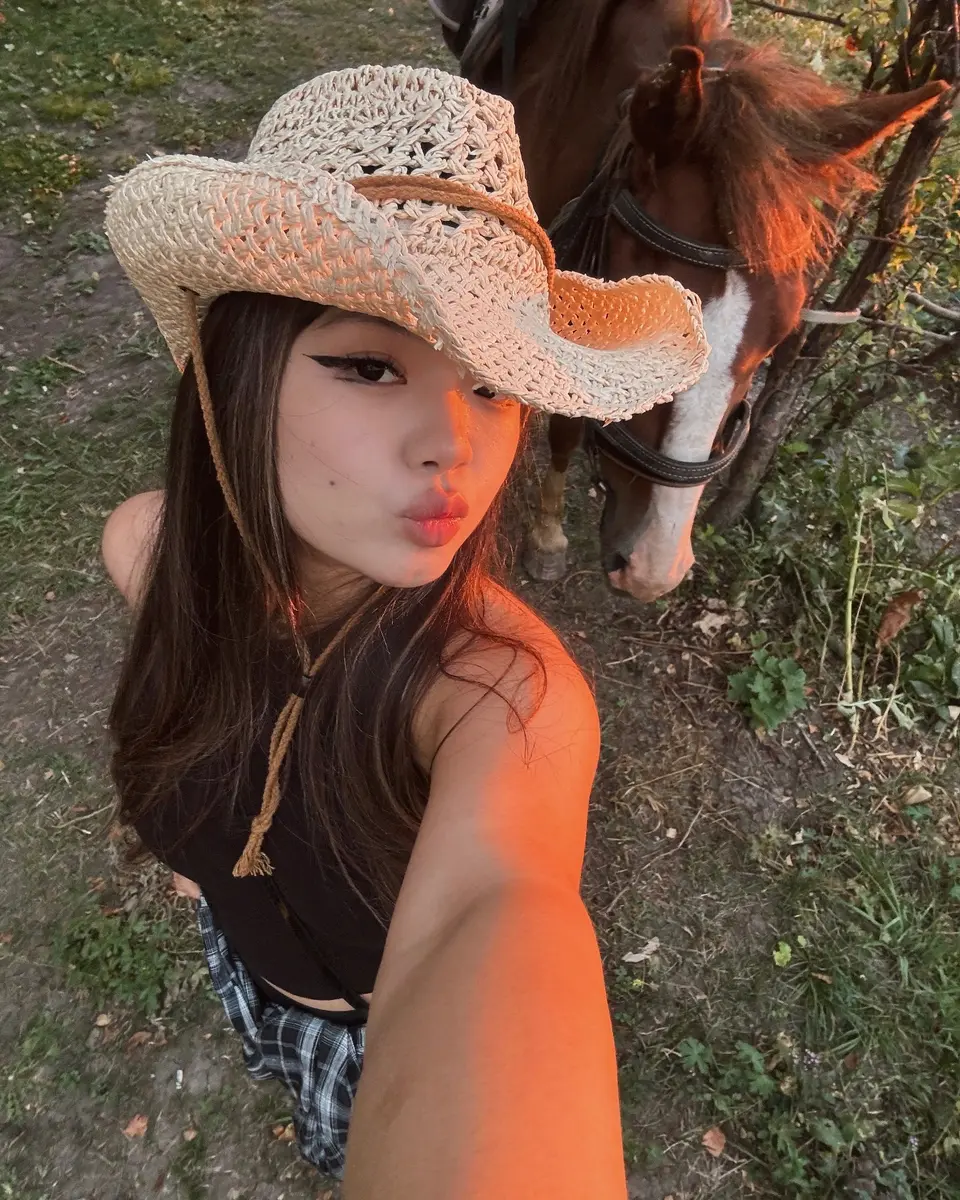 Мейру эскорт в городе Москва